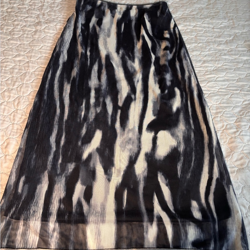 Retro & classy  tight long mesh navy and white skirt